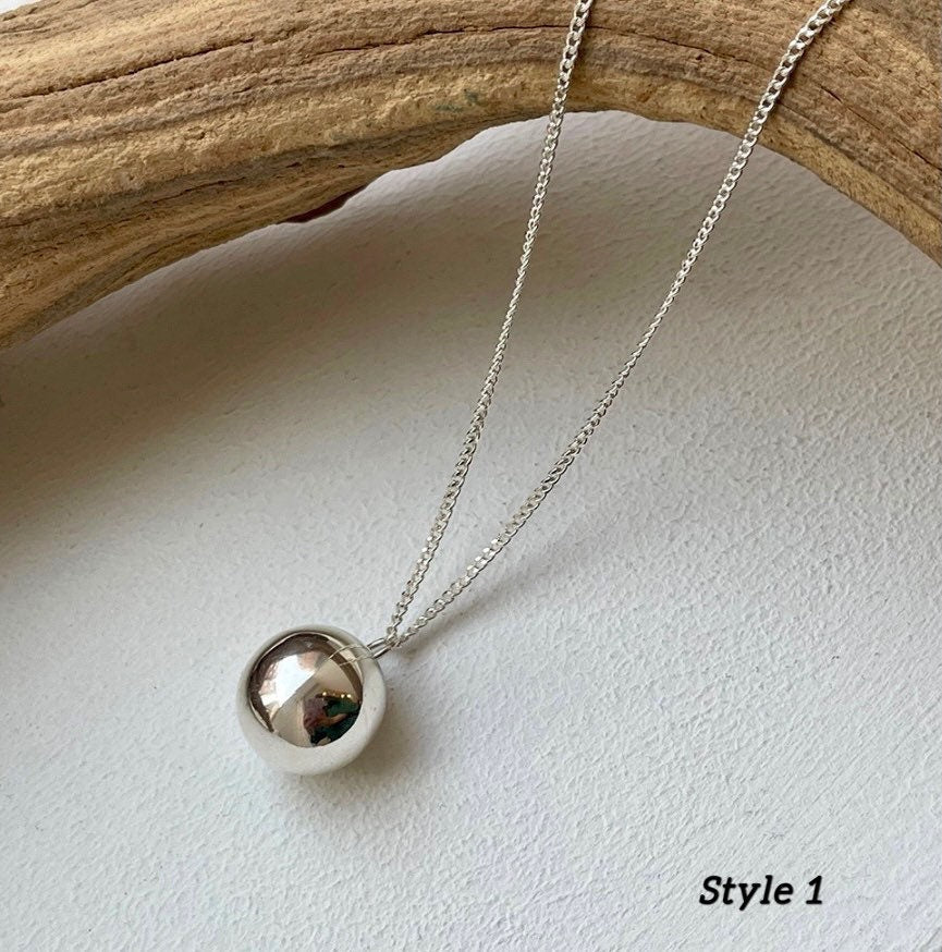 Silver chain with balls