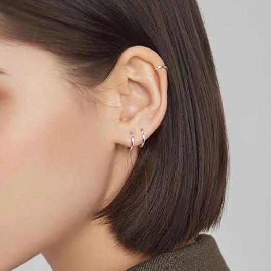 small  hoop earrings